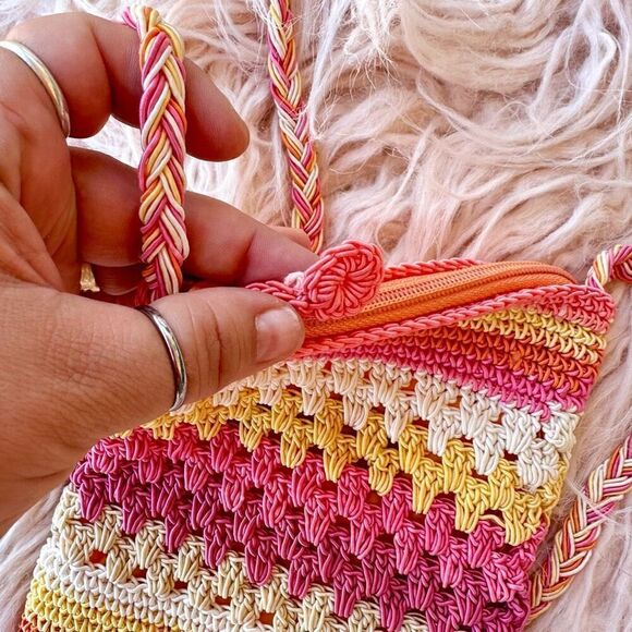 Y2K Crochet Purse - Picture 2 of 5